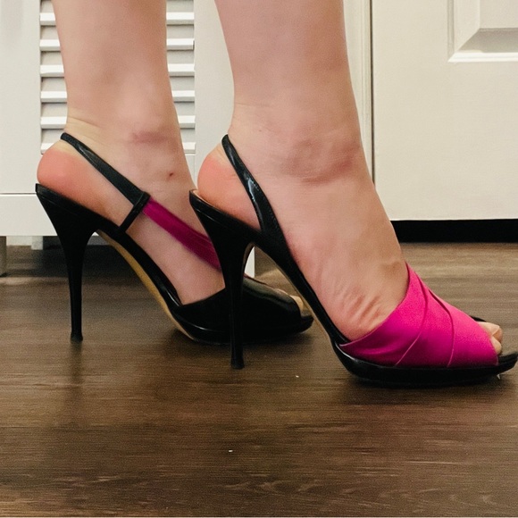 CASADEI Italian Black and Pink Velvet Slingback Heels - Picture 9 of 9